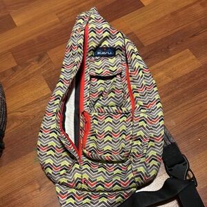 Kavu Zigzag Backpack Mint Black Red